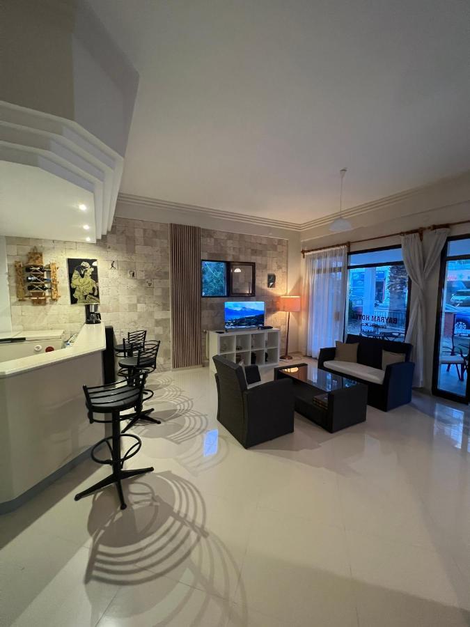 Bayram Hotel Çeşme Εξωτερικό φωτογραφία