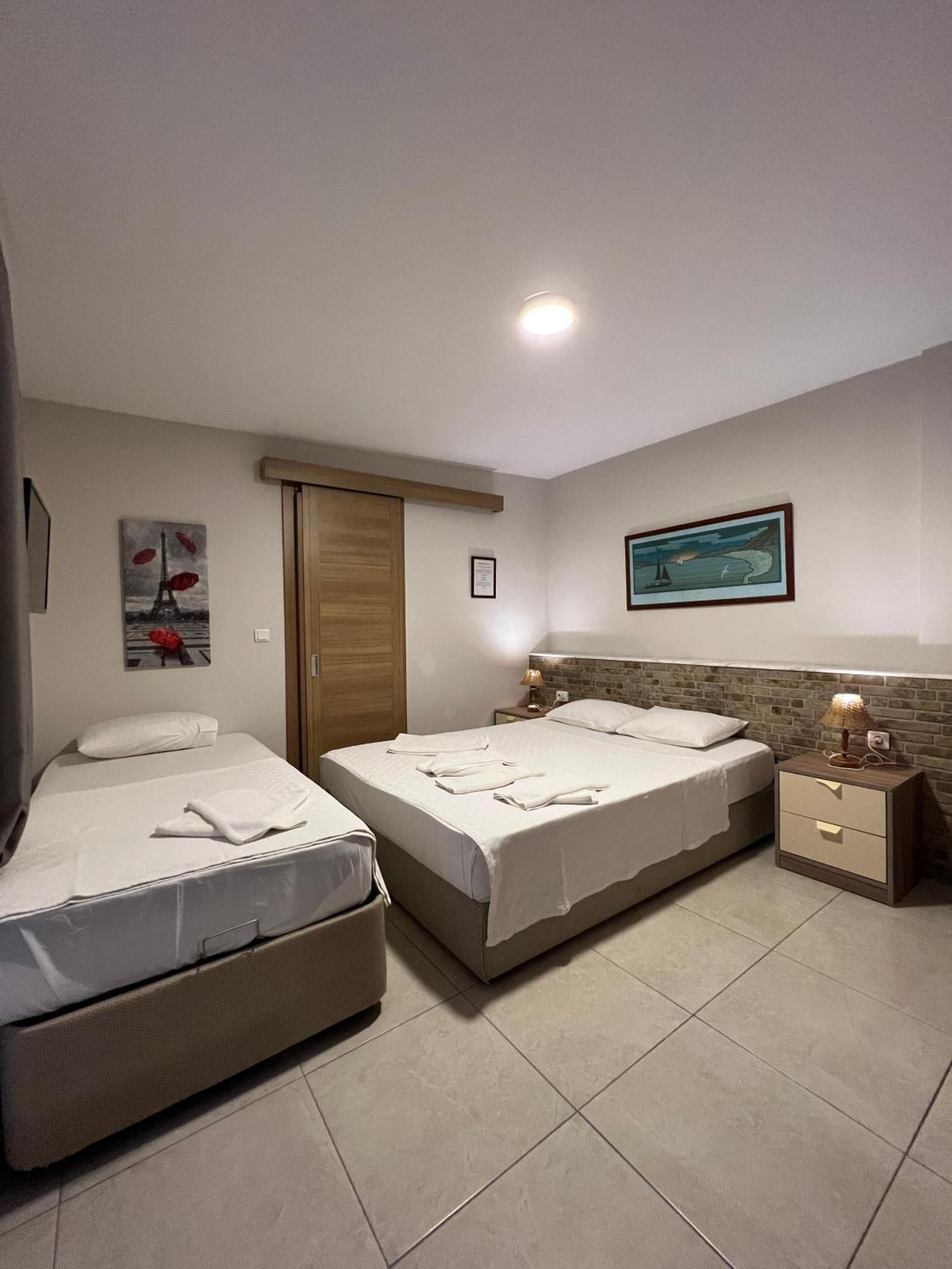 Bayram Hotel Çeşme Εξωτερικό φωτογραφία